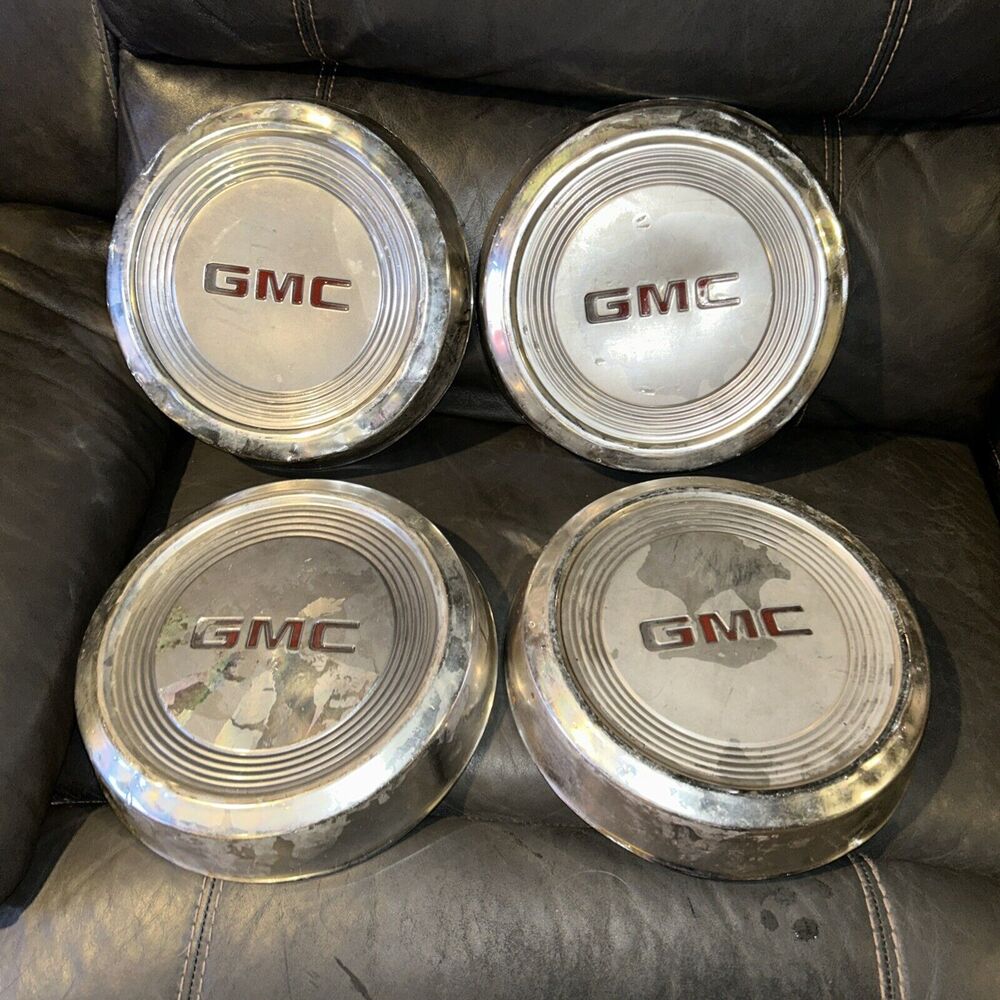 Set Of Four GMC Dog Dish Hubcaps 1993